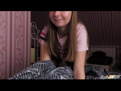 ❤️ Blondie-k bere BFF-ren sakon zurrupatzen du eta esperma jasotzen du ahoan Porno fb pornoan eu.pi-porno.ru ☑